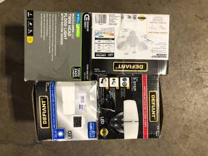 lot 33 image: Lot of Assorted Lighting and Hardware Various Models and Conditions Customer Returns See Pictures