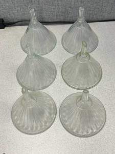 lot 23 image: 6 - Heavy Wall Ribbed Funnels, Mercer Branded, 6 Inches across x 6.5 Inches Tall