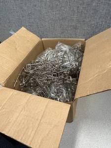 lot 34 image: 15x10x6 Box of Test Tube Clamps With Finger Grips