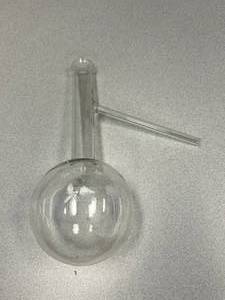 lot 37 image: BOROSIL Filtering Boiling Flask, 1000ml