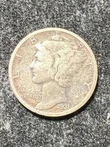 lot 25 image: 1931-S US MERCURY DIME