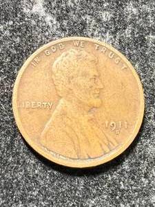 lot 40 image: 1911-S US WHEAT CENT