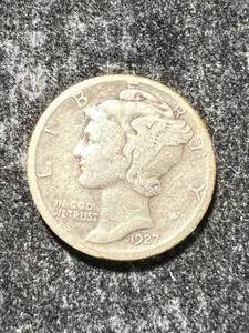 lot 107 image: 1927-S US MERCURY DIME