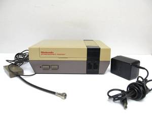 lot 21 image: Vintage NINTENDO NES Video Game System