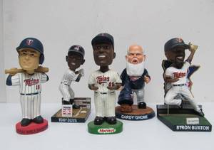 lot 30 image: Lot of 5 Assorted MN TWINS Bobbleheads