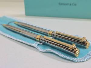 lot 221 image: Pair of Mint in Box TIFFANY & CO Sterling Silver Pens