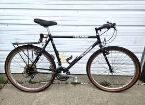 lot 137 image: Mens RALEIGH Mountain Bike