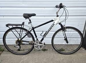 lot 136 image: Mens DIAMONDBACK 26 Bicycle