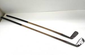 lot 142 image: 2 Antique Wood Shaft Wilson Golf Clubs