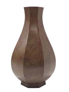 lot 250 image: Very Nice Signed Vintage Japanese Showa Period Hexagonal Bronze Vase