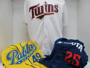 lot 41 image: Group of 3 Minnesota Twins Baseball Jerseys - Most or All Size XL #1