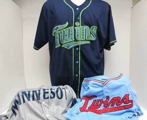 lot 42 image: Group of 3 Minnesota Twins Baseball Jerseys - Most or All Size XL #2