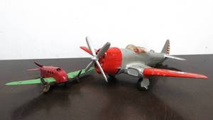lot 63 image: Nice Condition Vintage HUBLEY Heavy Cast Metal Airplane Toy
