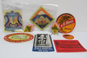 lot 124 image: NOS Unused Vintage 1930s era Travel  Hotel Luggage TagsStickers