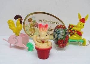 lot 125 image: Group of Vintage Easter Toys