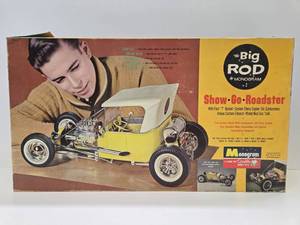 lot 181 image: LARGE Vintage THE BIG ROD by Monogram Model Kit 