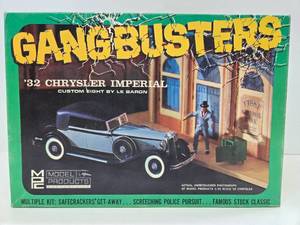 lot 189 image: Complete Unbuilt GANGBUSTERS 32 Chrysler Imperial Model Kit