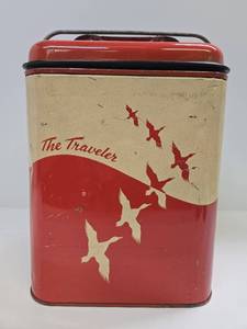 lot 196 image: Great looking Vintage 1950s The Traveler Galvanized Picnic Cooler
