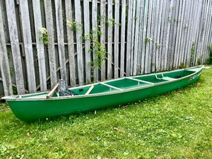 lot 25 image: Nice Vintage COLEMAN Ram-X 17 Canoe 
