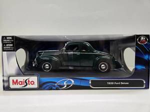 lot 316 image: Mint in Box Diecast Metal 1939 Ford Deluxe