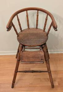 lot 53 image: Vintage Wooden Childrens Highchair