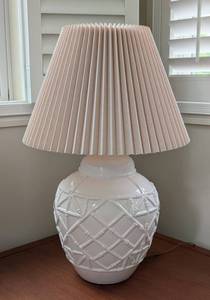 lot 28 image: Vintage Bamboo Style Ceramic Table Lamp