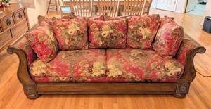 Floral Shabby Chic Curved Arm Sofa