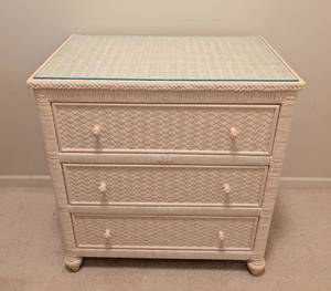 lot 13 image: Three Drawer Glass Topped White Wicker Dresser