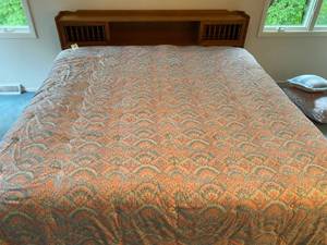 lot 29 image: Maple King Size Bed with Wooden Cubby Headboard