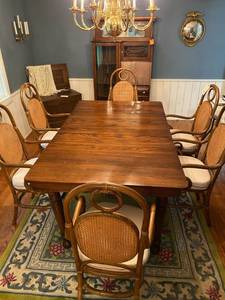 lot 30 image: Dining Table Set