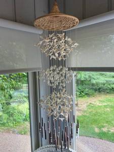 lot 102 image: Seashell Windchime