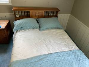 lot 135 image: Full Size Bed