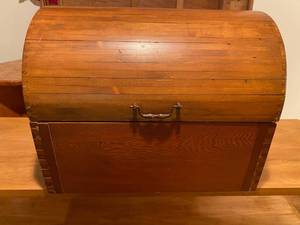 lot 145 image: Antique Curved Top Wood Trunk