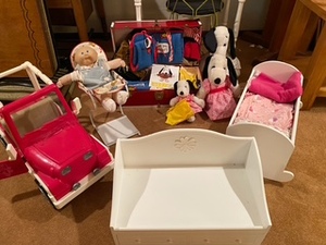 lot 164 image: Vintage Toys including Snoopy, Cabbage Patch Doll, Pink Jeep and More