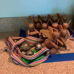 lot 255 image: MCM Wood Angels Playing Instruments, Antique Bells