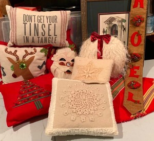 lot 287 image: Whimsical, Glittery, Holiday Toss Pillows, and Artwork