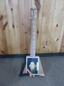 lot 18 image: Handmade Double Dulcimer Guitar