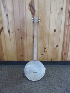 lot 19 image: Handmade BanjoTambourine Instrument