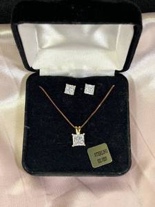 lot 41 image: Sterling Silver Pendant and Earrings Set with Princess Cut Stones