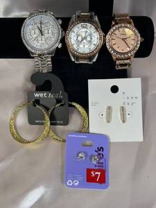 lot 44 image: Collection of 3 Fossil Watches and 3 Pairs of Earrings