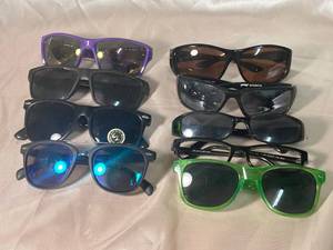 lot 86 image: Collection of 8 Assorted Sunglasses with Various Styles