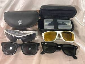 lot 89 image: Collection of 4 Assorted Sunglasses with Cases