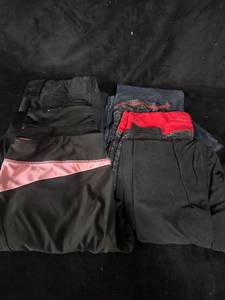 lot 117 image: Collection of Womens Leggings - Size L