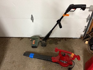 lot 121 image: Black & Decker LE500 2HP electric lawn trimmer  Toro plug-in Leaf Blower Ultra Blower Vac