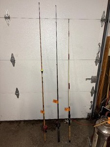 lot 91 image: Fishing Rods Shakespeare, abu-matic 170 Garcia, and zebco fishing rods. (Zebco has no string)
