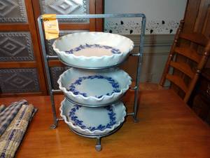 lot 119 image: 3 Salmon Falls 2002 Stoneware Pie Plates Leaf and Berry pattern on stand