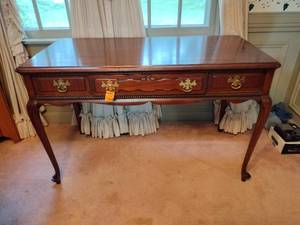 lot 87 image: Queen Anne sideboard  Server  with carved embellishment below drawers H 28 x L 46 x W 22