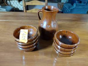 lot 149 image: 8 Colonial Williamsburg Pottery bowls 5 diam. x 2 deep Foltz 1983 Redware Pottery pitcher