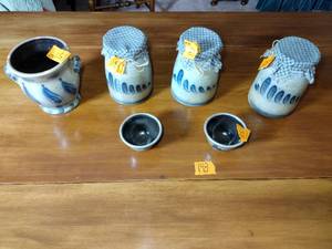 lot 151 image: 6 pcs.  Rowe Pottery Works salt glazed Stoneware Crocks