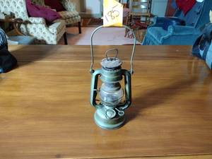 lot 185 image: Antique Feuerhand Hurricane lantern Super Baby 175 w German made